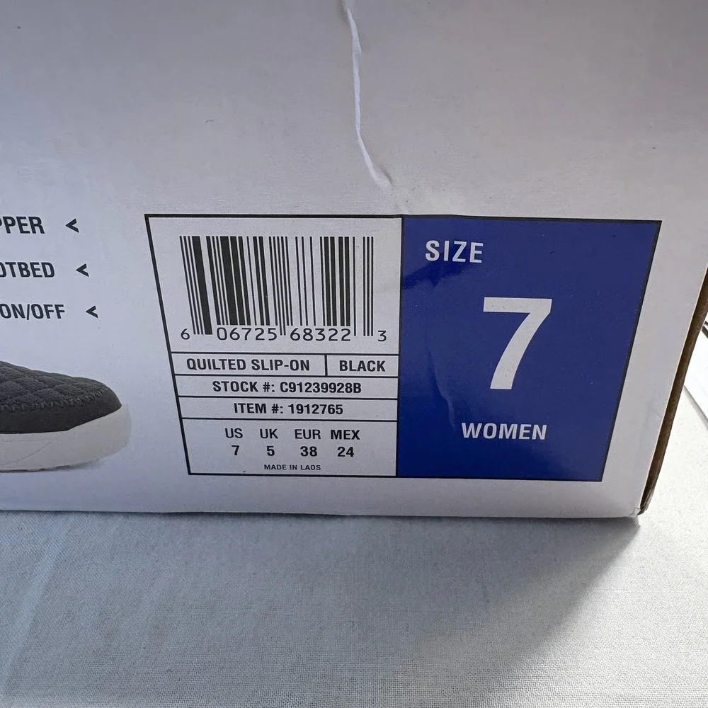 Staheekum Womens Quilted Slip On‎ Size 7 Black Shoe NEW